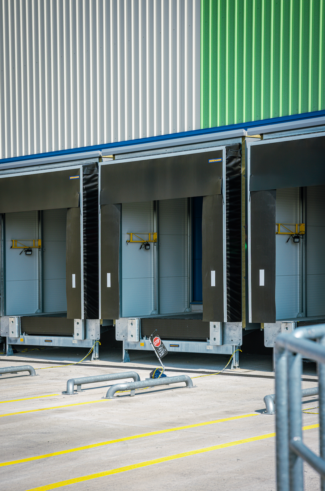 Loading ramps, dock shelters, dock houses