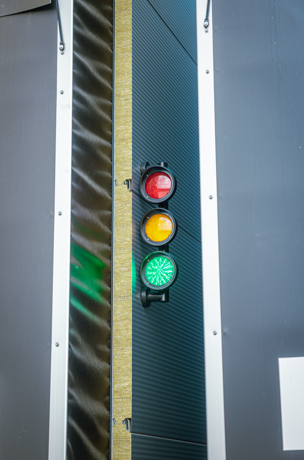 Loading ramps, dock shelters, dock houses